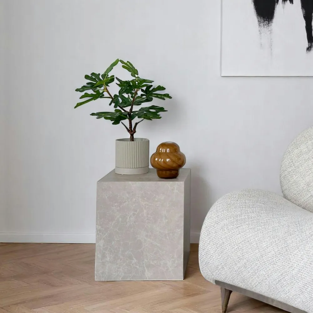 Sellettes En Métal|Tables D'Appoint En Métal|TRINITE Bout de canapé design - forme haute, effet marbre beige