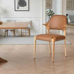 Chaises En Bois|Chaises Contemporaines| Chaise en cuir marron design, accoudoirs bois noir ALDER