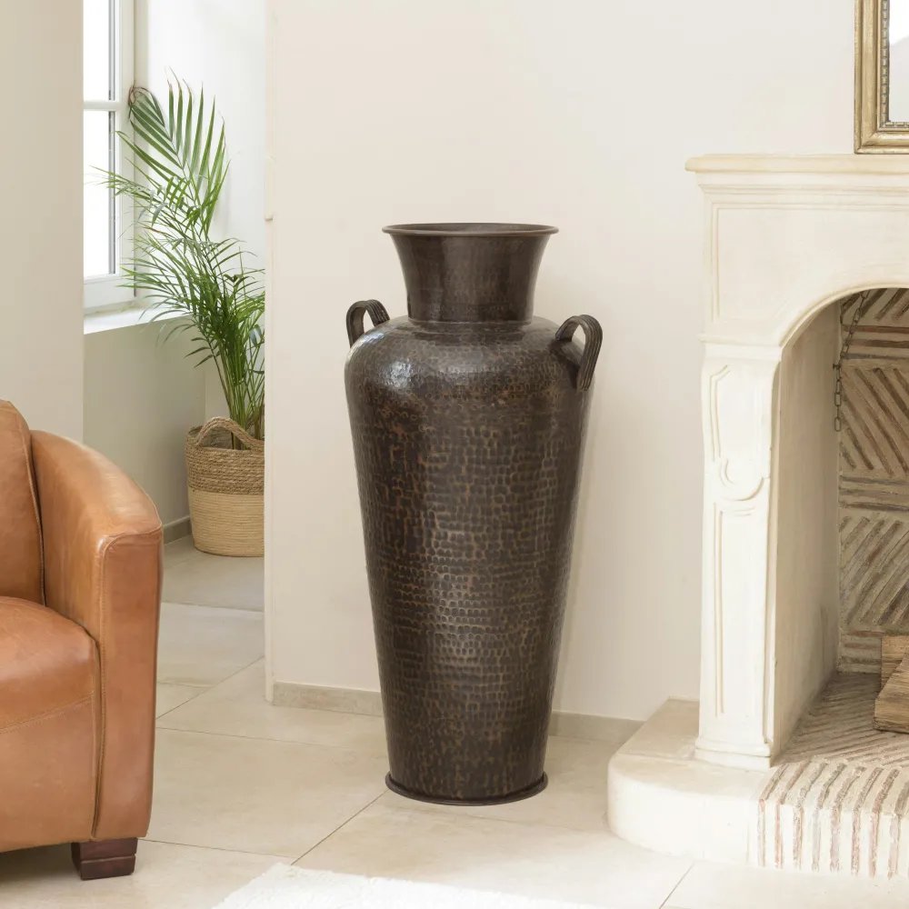 Vases|NADOR Grand vase alu martelé style amphore couleur cuivre/noir H99,5 cm