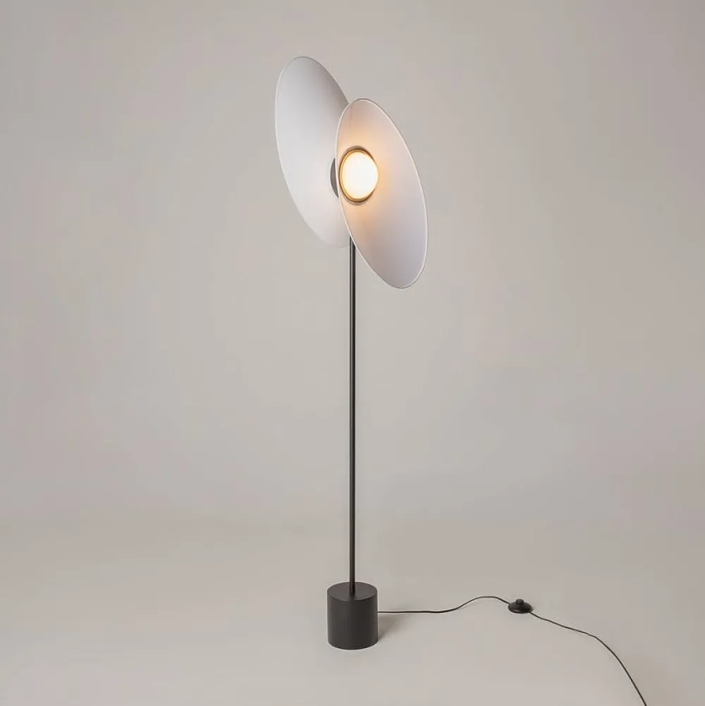 Lampadaires|JUNO Lampadaire salon design – abat-jour blancs orientables