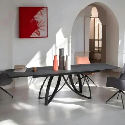 Tables À Manger Rectangulaires|Tables À Manger En Céramique|LOMBARDIE Table en céramique grise avec pied lotus 180-280 cm